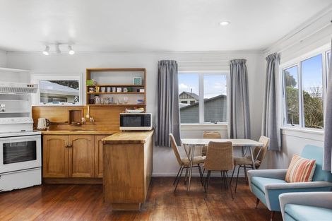 Photo of property in 56 Simpson Road, Papamoa Beach, Papamoa, 3118