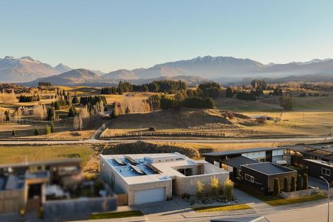 Photo of property in 16 Advance Terrace, Arrowtown, 9302