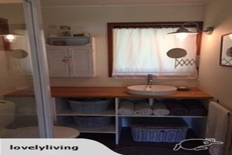 Photo of property in 5 Alexander Street, Waikanae, 5036