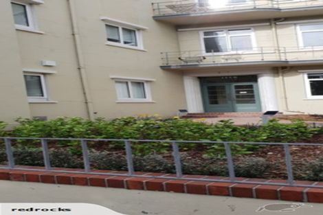 Photo of property in Fountain Court, 1/48 Oriental Parade, Oriental Bay, Wellington, 6011