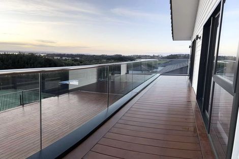 Photo of property in 16 Wheriko Avenue, Glenbrook, 2681