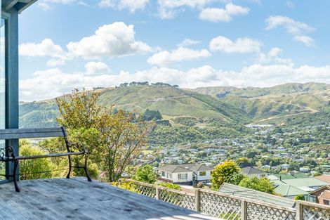 Photo of property in 11 Chastudon Place, Tawa, Wellington, 5028