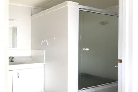 Photo of property in 13 Laser Place, Bayview, Auckland, 0629