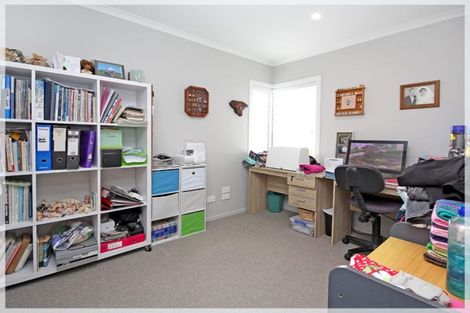 Photo of property in 26 Forbes Road, Foxton Beach, Foxton, 4815