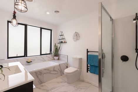 Photo of property in 25 Rifleman Lane, Paraparaumu Beach, Paraparaumu, 5032