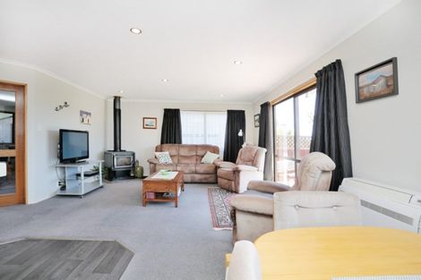 Photo of property in 22 Milford Street, Heidelberg, Invercargill, 9812