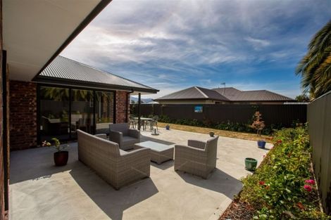 Photo of property in 13 Puketutu Grove, Motueka, 7120