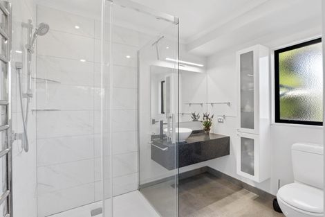 Photo of property in 227 Heta Road, Merrilands, New Plymouth, 4312