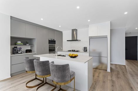 Photo of property in 45 Parkmore Drive, Rosehill, Papakura, 2113