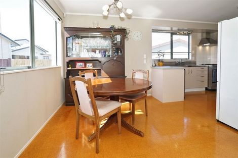 Photo of property in 43 Baverstock Road, Nawton, Hamilton, 3200