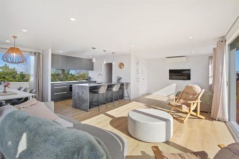 Photo of property in 172 Torkar Road, Clarks Beach, 2122