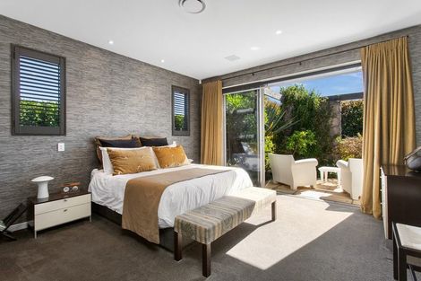 Photo of property in 17 Clyde Road, Upper Riccarton, Christchurch, 8041