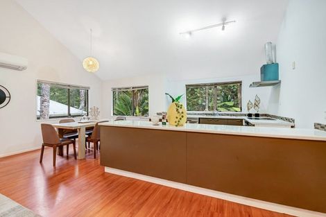 Photo of property in 2/48 Park Hill Road, Birkenhead, Auckland, 0626