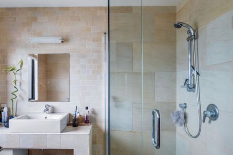 Photo of property in 12 Aspen Grove, Fernhill, Queenstown, 9300