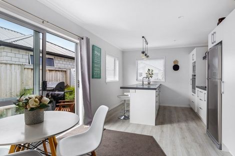 Photo of property in 8 Boyle Mews, Papamoa Beach, Papamoa, 3118