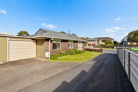 Photo of property in 353a Oceanbeach Road, Mount Maunganui, 3116