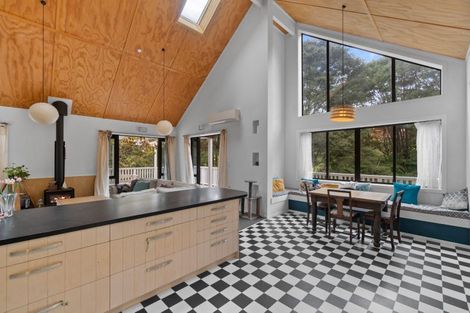 Photo of property in 140 Shaw Road, Oratia, Auckland, 0604