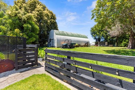 Photo of property in 1568a Old Coach Road, Pukehina, 3186