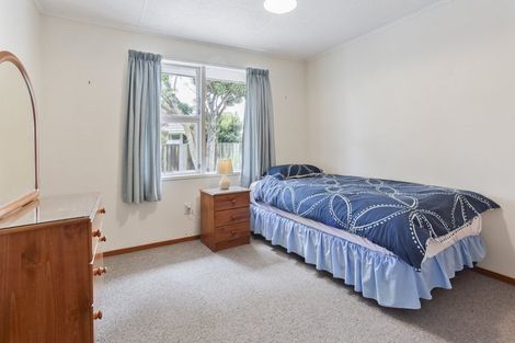 Photo of property in 3 La Perouse Place, Northcote, Christchurch, 8052