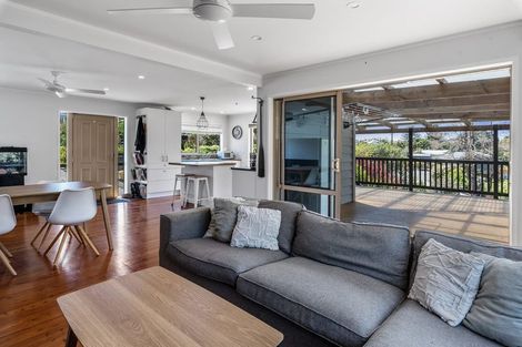 Photo of property in 57 Hauraki Road, Leigh, Warkworth, 0985