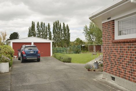 Photo of property in 11 Fairbrother Street, Carterton, 5713