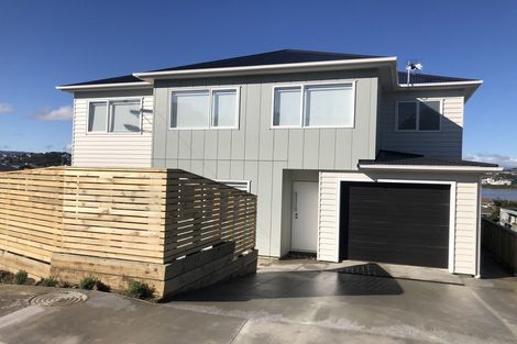 Photo of property in 7b Ron Parlane Place, Titahi Bay, Porirua, 5022