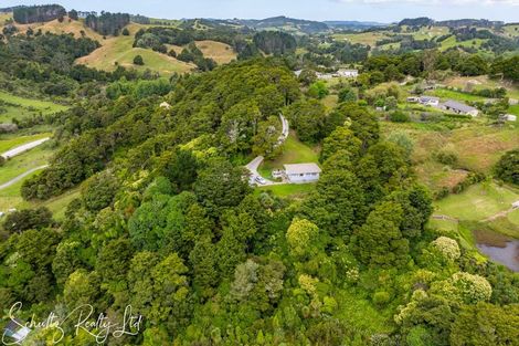 Photo of property in 43b Hook Road, Paparoa, 0571