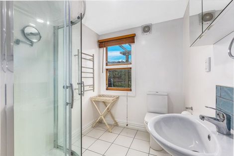 Photo of property in 60 Stanley Street, Berhampore, Wellington, 6023