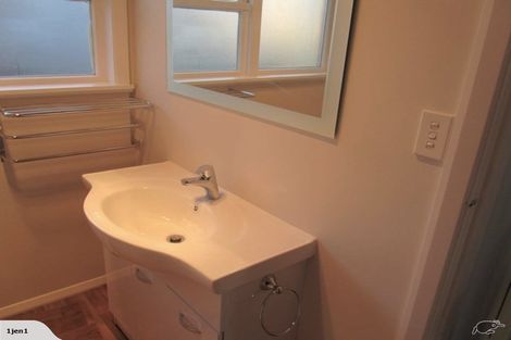 Photo of property in 1/31 Hillside Drive, Maoribank, Upper Hutt, 5018