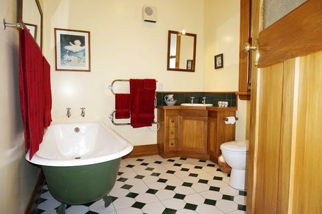 Photo of property in 126 Awai Road, Tarurutangi, New Plymouth, 4372