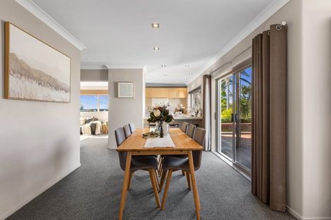 Photo of property in 28 Andrew Place, Otumoetai, Tauranga, 3110