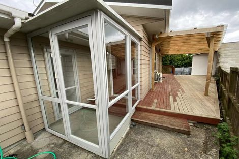 Photo of property in 30 Mander Place, Bucklands Beach, Auckland, 2012