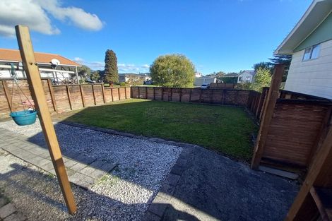 Photo of property in 1 Topeka Grove, Totara Park, Upper Hutt, 5018