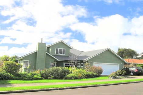 Photo of property in 7 Esther Place, Red Beach, 0932