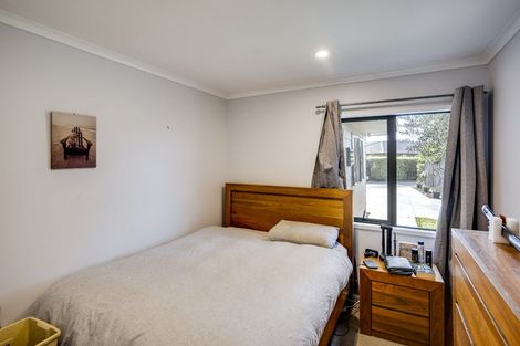 Photo of property in 28 Mcnaughton Place, Onekawa, Napier, 4110