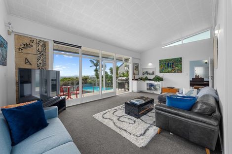 Photo of property in 4 Range Road, Swanson, Auckland, 0816