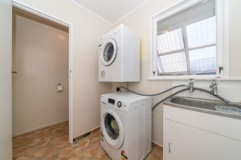 Photo of property in 20 Rhodes Drive, Kelvin Grove, Palmerston North, 4414