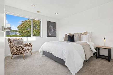 Photo of property in 6 Woolshed Lane, Pukekohe, 2120