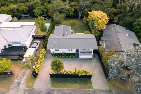 Photo of property in 11 Willowbrook Place, Titirangi, Auckland, 0604