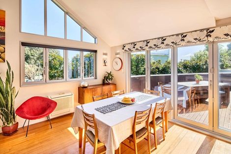 Photo of property in 15 Kowhai Street, Eastbourne, Lower Hutt, 5013