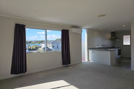 Photo of property in 35-37 Mana Esplanade, Paremata, Porirua, 5026