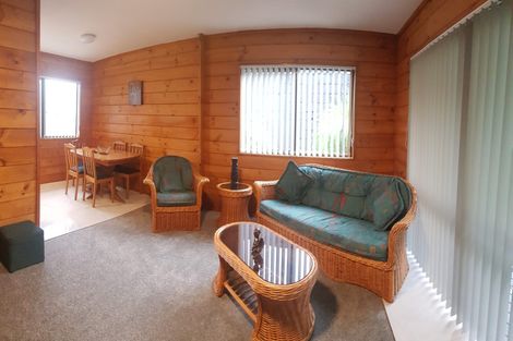 Photo of property in 3/32 Great South Road, Papakura, 2110