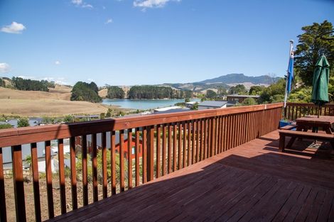 Photo of property in 35 Main Road, Raglan, 3225