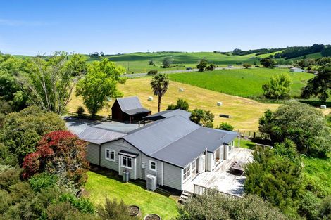 Photo of property in 310 Waiteitei Road, Wellsford, 0974