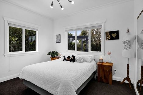 Photo of property in 18 Albion Street, Hawera, 4610