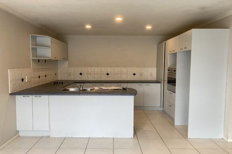 Photo of property in 85 Redcastle Drive, East Tamaki, Auckland, 2013