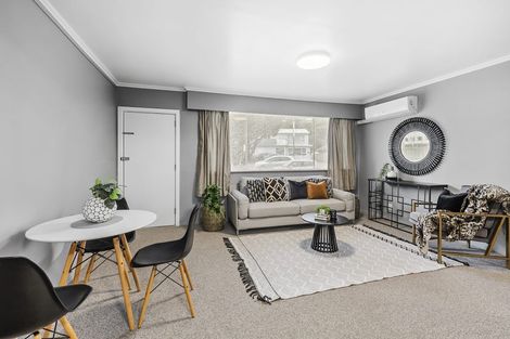 Photo of property in 2/246 Main Road, Tawa, Wellington, 5028