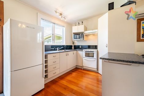 Photo of property in 40 Awamutu Grove, Waiwhetu, Lower Hutt, 5010