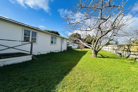 Photo of property in 27 Normandy Place, Henderson, Auckland, 0610