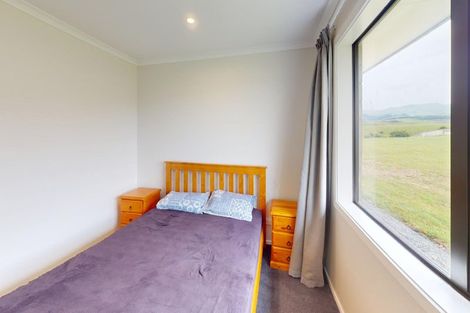 Photo of property in 40 Atlantic Drive, Fitzherbert, Palmerston North, 4410